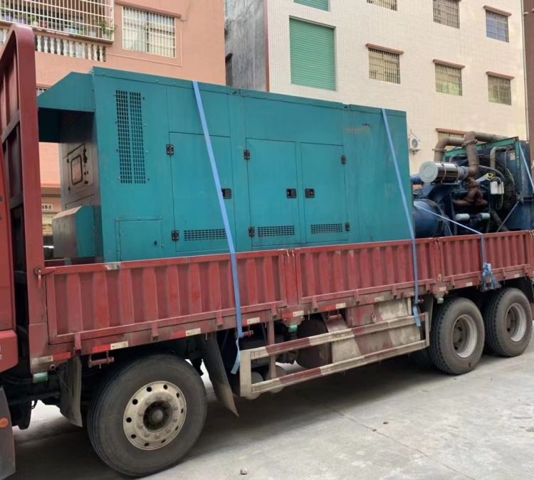 泸水如何在不同负载率下确保 400KW 柴油发电机组的正常运行？