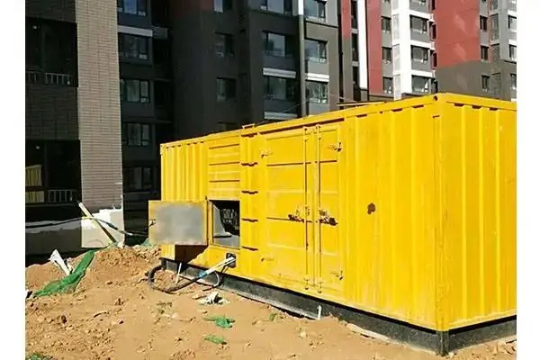 泸水发电机租赁中燃油压力过低会对发动机的哪些部件造成损坏？