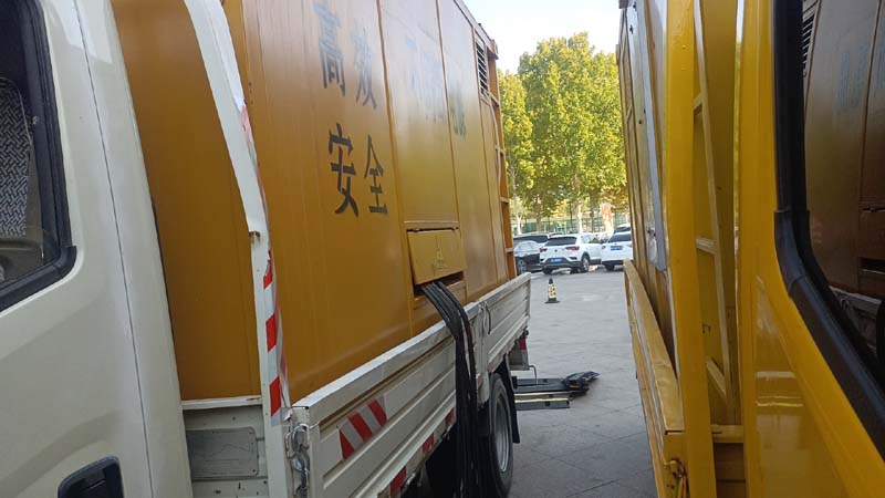 泸水如何判断柴油发电机组和UPS电源的切换时间是否符合要求？