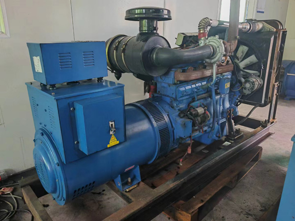 泸水100kW柴油发电机组使用多级机油有哪些优缺点？