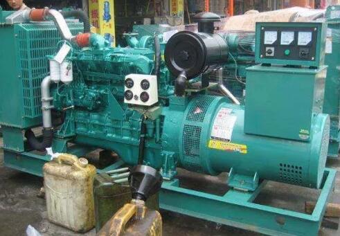 泸水冬季启动柴油发电机时，如何避免电瓶过度放电？